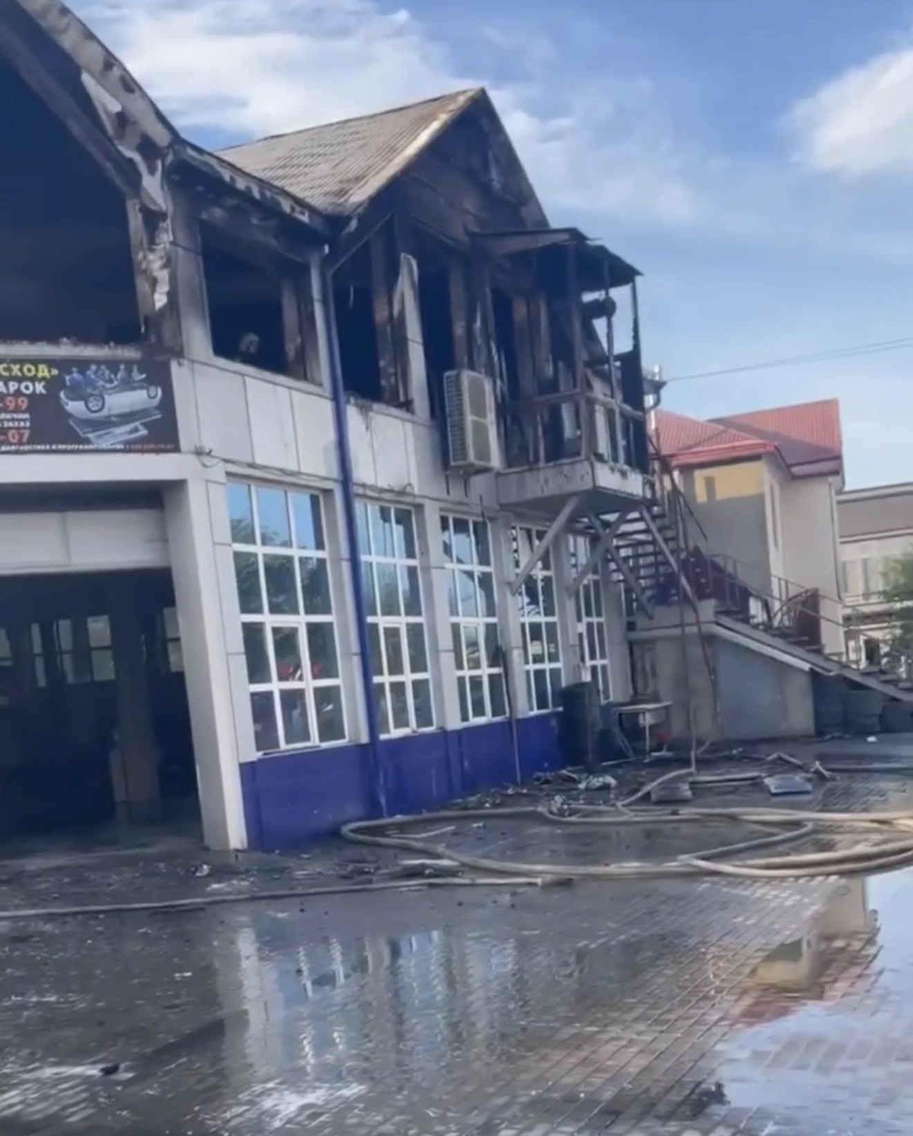 Возгорание на АЗС в Каспийске: пожар локализован, пострадавших нет